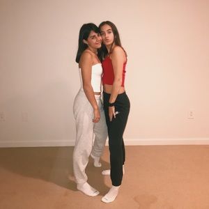 Meet your Posher, Maya